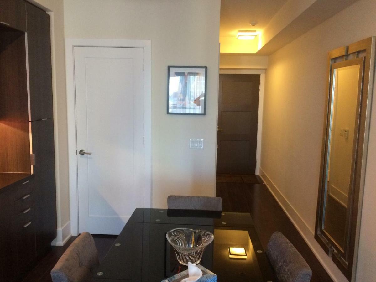Luxury Condo On Cn Tower Toronto Kültér fotó