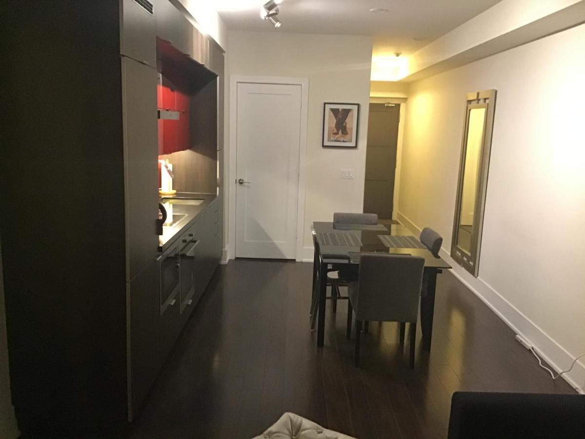 Luxury Condo On Cn Tower Toronto Kültér fotó